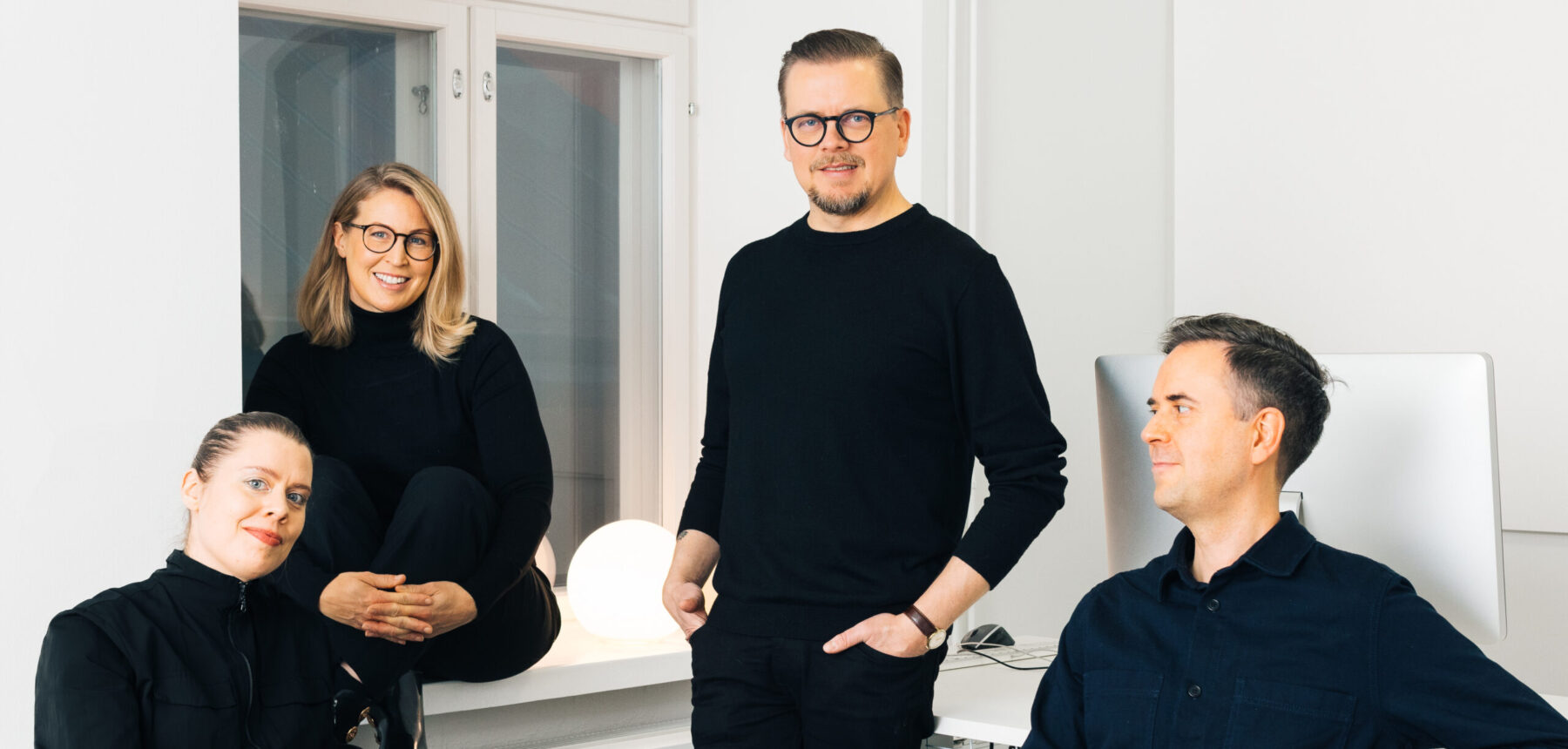 Hymy, kotimainen fontti ja rohkeus näyttää kreisein luonnos – näin Design Finland sai ilmeensä