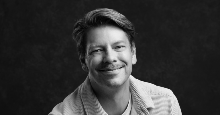 Haastateltava Digitalist Experiencen luova johtaja Mikko Koivisto kertoo, miksi palvelumuotoilu on parhaita menetelmi&Atilde;&curren; asiakkaan ymm&Atilde;&curren;rt&Atilde;&curren;miseksi.